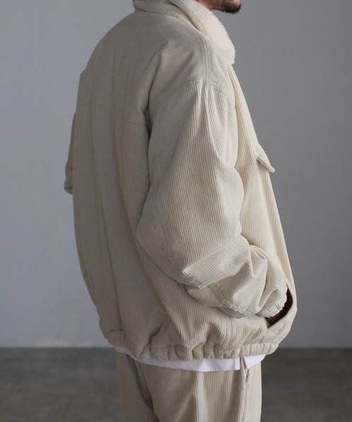 CREARE -LINO-（クレアーレリノ）の「裏ボア 8WコーデュロイZIPブルゾン<ユニセックス>（テーラードジャケット・メンズ・ブラック/グレイッシュベージュ/オフホワイト・M/L）」の21枚目の写真