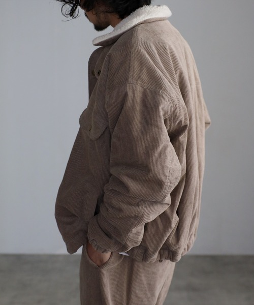 CREARE -LINO-（クレアーレリノ）の「裏ボア 8WコーデュロイZIPブルゾン<ユニセックス>（テーラードジャケット・メンズ・ブラック/グレイッシュベージュ/オフホワイト・M/L）」の19枚目の写真