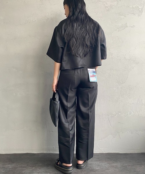 UNIVERSAL OVERALL（ユニバーサルオーバーオール）の「【LaLa Begin6・7月号掲載】[UNIVERSAL OVERALL/ユニバーサルオーバーオール] 別注 ドライツイル センタープレスストレートパンツ（スラックス・レディース・ブラック/ブルー/ブラウン/ベージュ・S/M）」の13枚目の写真