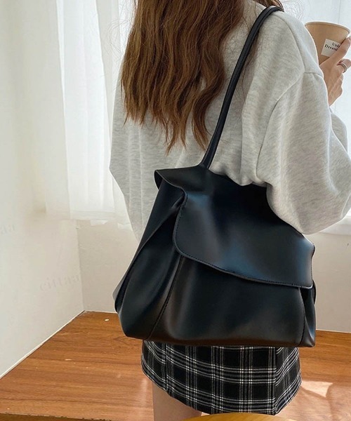 Dalfwin（ダールフィン）の「2点セット 2WAYポーチ付きフェイクレザーショルダートートバッグ（トートバッグ・レディース・ブラック/ブラウン・FREE）」の8枚目の写真