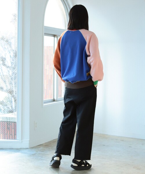 BEAMS BOY(ビームスボーイ)の「BEAMS BOY / カットオフ チノパン(チノパンツ・レディース・ブラック/カーキ・2/1)」の14枚目の写真