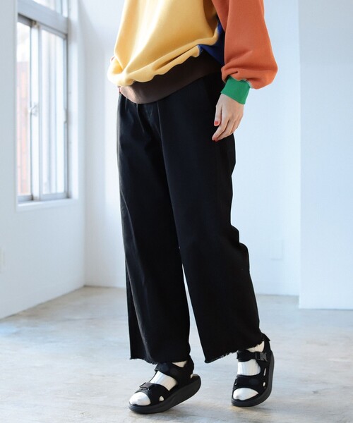 新品 BEAMS BOY ビームスボーイ　黒　チノパン　後ろポケット　リボン BEAMS BOY（ビームスボーイ）の「ワイド チノパンツ（チノパンツ