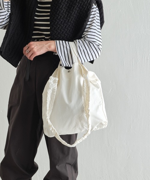 ear PAPILLONNER(イアパピヨネ)の「《ロクヨンクロス使用》ドローコード2wayショルダーバッグSサイズ(ショルダーバッグ・レディース・ブラック/ホワイト/カーキ・FREE)」の16枚目の写真
