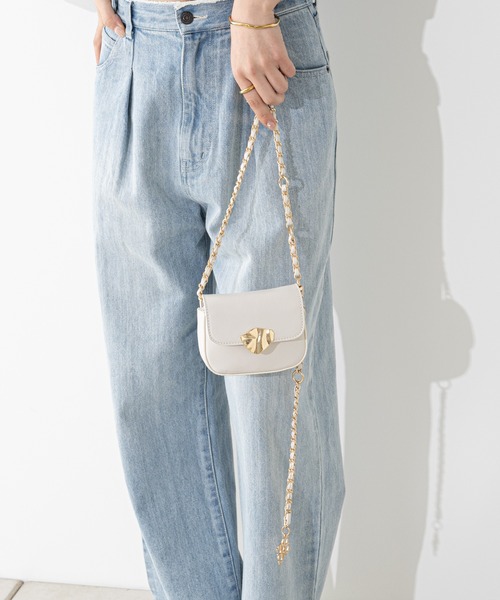 Chico（チコ）の「【2023SS】タックワイドデニムパンツ（デニムパンツ・レディース・ホワイト/スカイブルー/ブルー・0/1）」の13枚目の写真