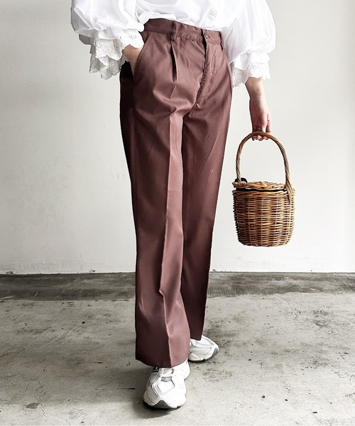 COMMON WARE（コモンウェアー）の「COMMONWARE:TRストレッチ センタープレス フレア パンツ（スラックス・レディース・オフホワイト/サックスブルー/ブラック/グリーン/モカ/ベージュ・L/XL/M）」の13枚目の写真