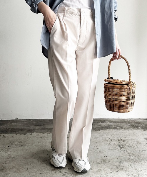 COMMON WARE（コモンウェアー）の「COMMONWARE:TRストレッチ センタープレス フレア パンツ（スラックス・レディース・オフホワイト/サックスブルー/ブラック/グリーン/モカ/ベージュ・L/XL/M）」の8枚目の写真