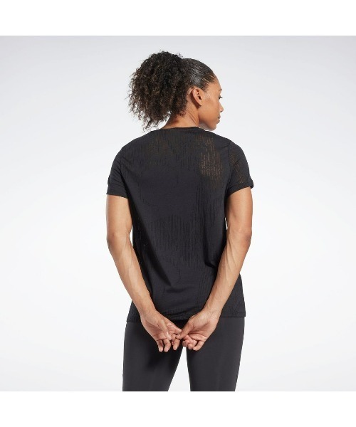 Reebok(リーボック)の「バーンアウト Tシャツ / Burnout Tee(Tシャツ/カットソー・レディース・ブルー/ライトパープル/ブラック・LARGE/MEDIUM/SMALL/X-LARGE/X-SMALL)」の7枚目の写真