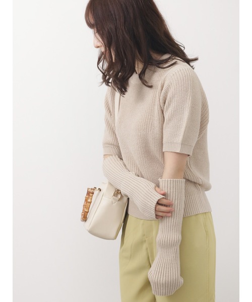 Te chichi TERRASSE（テチチテラス）の「アームウォーマー付ニット（ニット/セーター・レディース・ネイビー/ベージュ/オフホワイト・ﾌﾘ-）」の2枚目の写真
