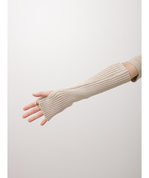 Te chichi TERRASSE（テチチテラス）の「アームウォーマー付ニット（ニット/セーター・レディース・ネイビー/ベージュ/オフホワイト・ﾌﾘ-）」の9枚目の写真