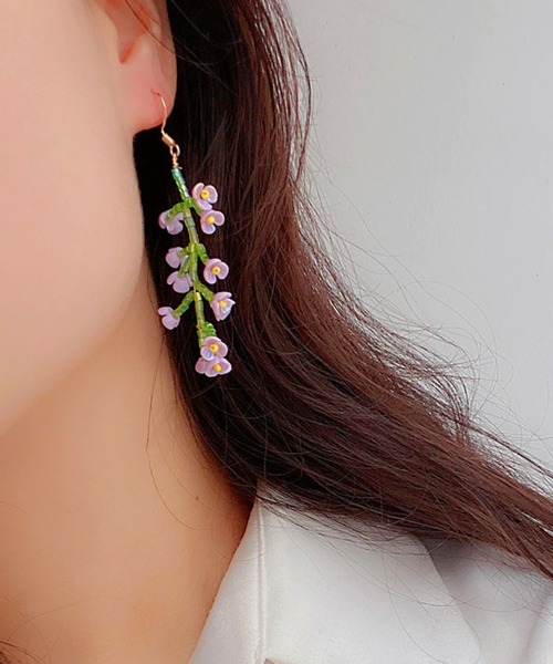 LYEON（リヨン）の「ミニフラワービーズピアス（ピアス（両耳用）・レディース・ホワイト/パープル/ピンク・FREE）」の4枚目の写真