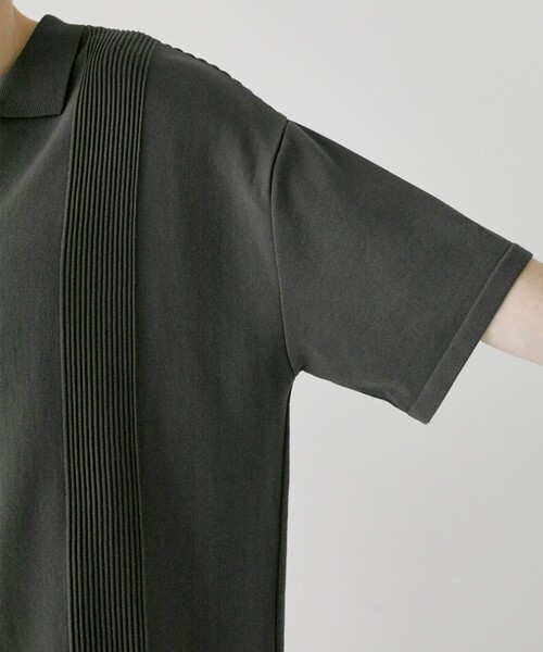 CITY TOKYO（シティトウキョウ）の「スキッパーリラックス半袖ニットポロシャツ（ポロシャツ・メンズ・ダークグレー/マスタード/ライトグレー・1/2）」の22枚目の写真