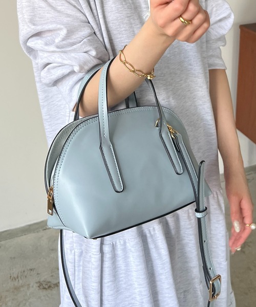 210nouve(トゥージュヌーブ)の「2WAYミニボストンバッグ(ボストンバッグ・レディース・ブラック/グレイッシュベージュ/アイボリー/ブルー・FREE)」の1枚目の写真