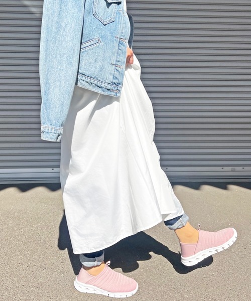 Sugar Sugar（シュガーシュガー）の「【SUGAR SUGAR シュガーシュガー】軽量メッシュ2WAYスニーカー（スニーカー・レディース・ホワイト/ピンク/グレー/ブラック・22.5cm/23.0cm/23.5cm/24.0cm/24.5cm）」の4枚目の写真