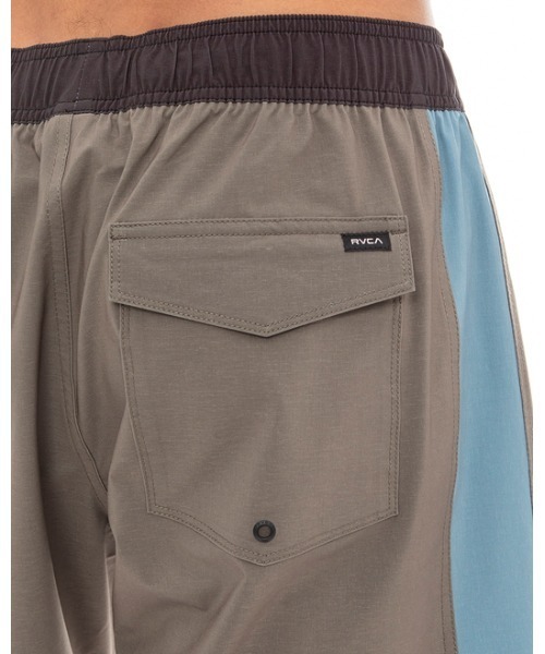 RVCA(ルーカ)の「RVCA メンズ PERRY MIX BS ボードショーツ/サーフトランクス【2023年春夏モデル】/ルーカ水着(水着・メンズ・ブラウン/アクア/パープル/ブラック系その他/ブラック・SMALL/MEDIUM/LARGE/X-LARGE)」の12枚目の写真