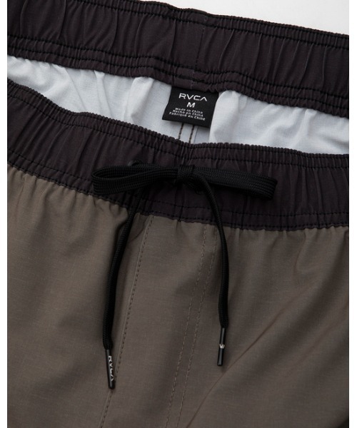 RVCA(ルーカ)の「RVCA メンズ PERRY MIX BS ボードショーツ/サーフトランクス【2023年春夏モデル】/ルーカ水着(水着・メンズ・ブラウン/アクア/パープル/ブラック系その他/ブラック・SMALL/MEDIUM/LARGE/X-LARGE)」の15枚目の写真