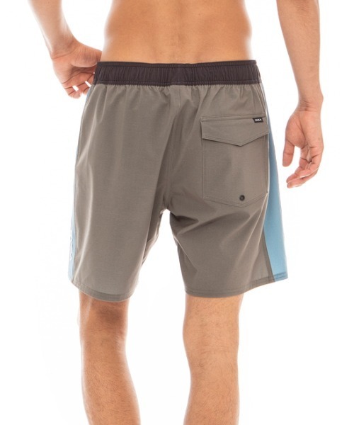 RVCA(ルーカ)の「RVCA メンズ PERRY MIX BS ボードショーツ/サーフトランクス【2023年春夏モデル】/ルーカ水着(水着・メンズ・ブラウン/アクア/パープル/ブラック系その他/ブラック・SMALL/MEDIUM/LARGE/X-LARGE)」の18枚目の写真