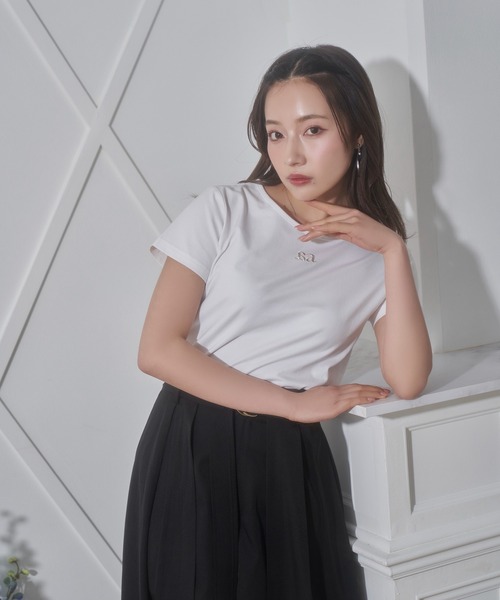 ANDGEEBEE(アンジービー)の「ワンポイントミニT(Tシャツ/カットソー・レディース・ブラック/ホワイト・MEDIUM)」の3枚目の写真