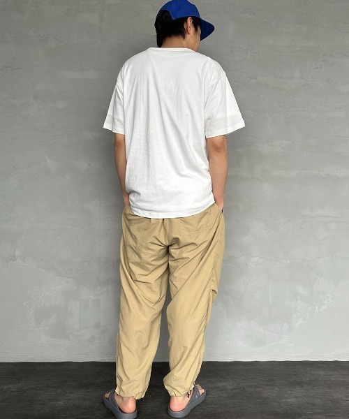 Lee（リー）の「[LEE/リー] ワンポイントロゴ刺繍 ショートスリーブポケットTシャツ（Tシャツ/カットソー・レディース・ホワイト/ブラック・M/L）」の19枚目の写真