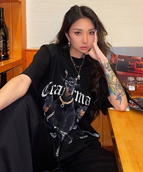 motomi.m モトミ リネン ベスト TROIS Tシャツ カットソー セール】ドーベルマンプリントTシャツ（Tシャツ/カットソー