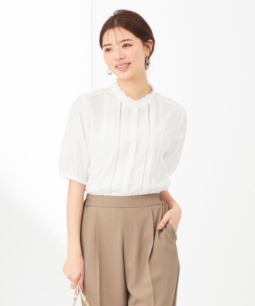 ANY SIS(エニィスィス)の「【洗える】フリルスタンドピンタック ブラウス(シャツ/ブラウス・レディース・ホワイト系/ライトグレー系/スカイブルー系・2)」の1枚目の写真