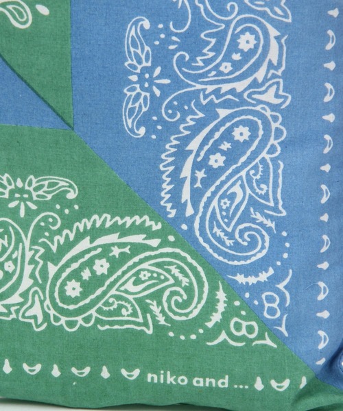 niko and...（ニコアンド）の「オリジナルプリントバンダナバッグ（トートバッグ・レディース・レッド/ブルー・0）」の4枚目の写真