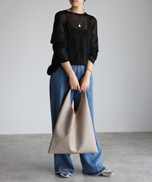 POUTOJOURU（ポートジュール）の「【ポートジュール】 トライアングルトートバッグ フェイクレザー　A4（トートバッグ・レディース・ブラック/ベージュ/グレー・FREE）」の13枚目の写真