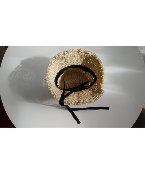 mimis（ミイーミイーズ）の「ペーパーコマ編みパネルフリンジヒモ付きハット（ハット・レディース・ブラック/ナチュラル/ベージュ・FREE）」の5枚目の写真