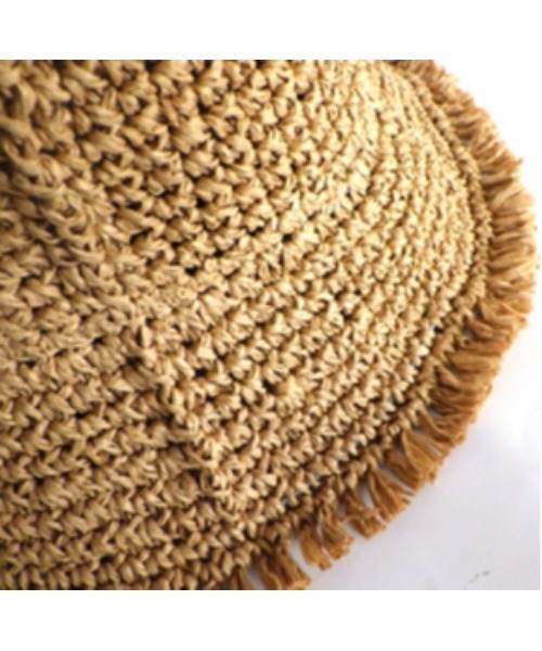 mimis（ミイーミイーズ）の「ペーパーコマ編みパネルフリンジヒモ付きハット（ハット・レディース・ブラック/ナチュラル/ベージュ・FREE）」の4枚目の写真