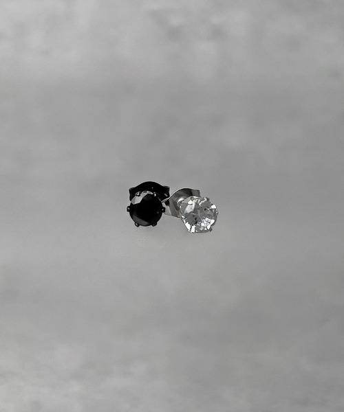 SBG（エスビー）の「SBG ストーンスタッドピアス（ピアス（片耳用）・メンズ・ブラック/シルバー/ブラック系その他/シルバー系その他/ブラック系その他2/シルバー系その他2・FREE）」の14枚目の写真