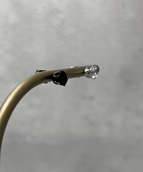 SBG（エスビー）の「SBG ストーンスタッドピアス（ピアス（片耳用）・メンズ・ブラック/シルバー/ブラック系その他/シルバー系その他/ブラック系その他2/シルバー系その他2・FREE）」の15枚目の写真