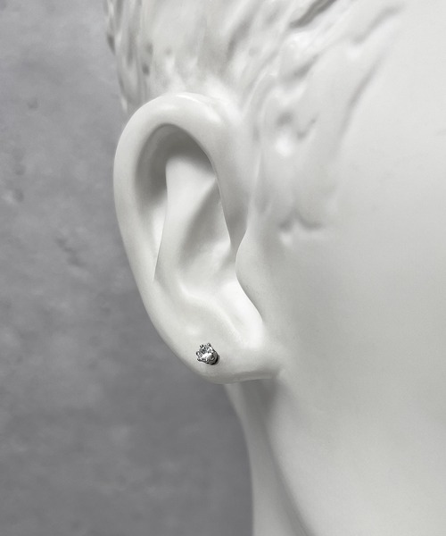 SBG（エスビー）の「SBG ストーンスタッドピアス（ピアス（片耳用）・メンズ・ブラック/シルバー/ブラック系その他/シルバー系その他/ブラック系その他2/シルバー系その他2・FREE）」の10枚目の写真