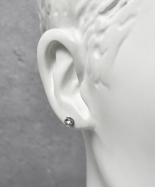 SBG（エスビー）の「SBG ストーンスタッドピアス（ピアス（片耳用）・メンズ・ブラック/シルバー/ブラック系その他/シルバー系その他/ブラック系その他2/シルバー系その他2・FREE）」の11枚目の写真