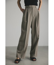 ストレートワイドタックパンツ