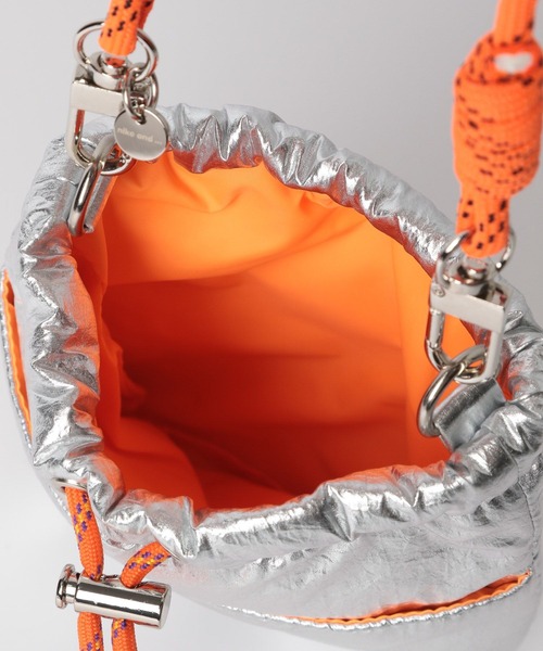 niko and...(ニコアンド)の「オリジナル細コードショルダー巾着(ショルダーバッグ・レディース・グリーン/アイボリー/ブラック/グレー/オレンジ・0)」の20枚目の写真