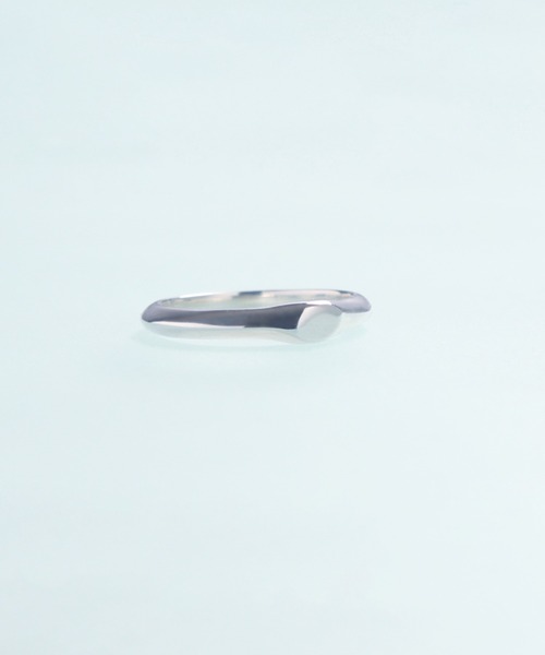 YArKA（ヤーカ）の「【YArKA/ヤーカ】little nuance signet design ring [hanc] / ニュアンスミニシグネットリング（リング・レディース・ゴールド/シルバー・#9/#7/#5/#13/#15/#17/#19/#11/#21/#3）」の14枚目の写真