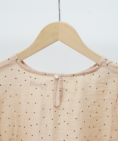 flower(フラワー)の「シアードットブラウス(シャツ/ブラウス・レディース・ベージュ/アイボリー・FREE)」の7枚目の写真