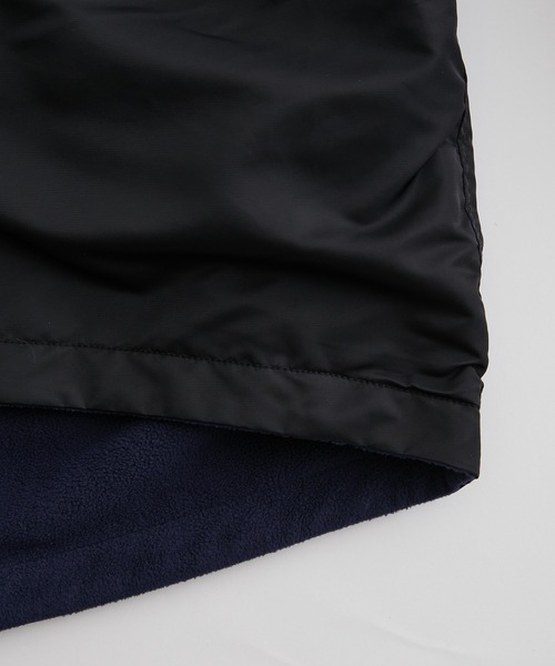 ADAM ET ROPE'（アダムエロペ）の「【WEB限定】《ナイロン×フリース》ハイブリッド リバーシブル ブルゾン / M-65 / モッズコート / フリースジャケット / ユニセックス（モッズコート・メンズ・ブラック/グリーン系その他・L/M）」の8枚目の写真