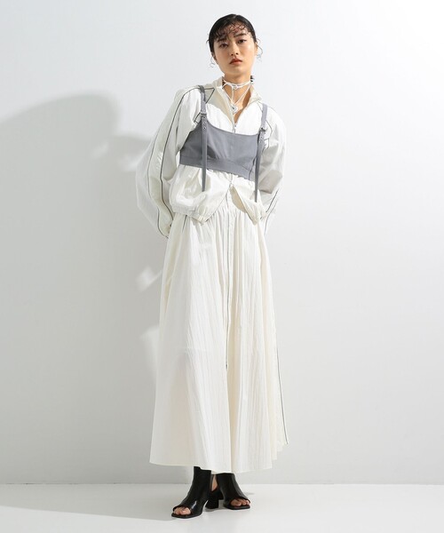 Ray BEAMS（レイビームス）の「Ray BEAMS / パイピング ジップ スカート（スカート・レディース・ネイビー/オフホワイト・1/0）」の5枚目の写真