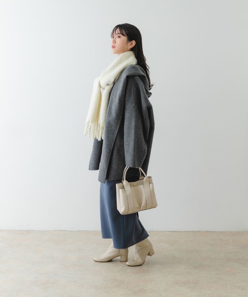 RODE SKO(ロデスコ)の「ブークレマフラー(マフラー・レディース・ホワイト系その他/ミント/チャコールグレー・ONE)」の11枚目の写真