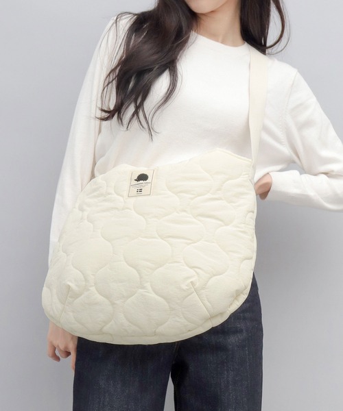 SCANDINAVIAN FOREST（スカンジナビアン・フォレスト）の「軽量 キルティング バルーン ショルダーバッグ（ショルダーバッグ・レディース・ブラック/オフホワイト・FREE）」の5枚目の写真