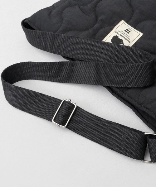 SCANDINAVIAN FOREST（スカンジナビアン・フォレスト）の「軽量 キルティング バルーン ショルダーバッグ（ショルダーバッグ・レディース・ブラック/オフホワイト・FREE）」の20枚目の写真