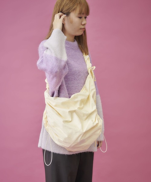 tiny tiny（ティニーティニー）の「ギャザーソフトショルダーバッグM[tiny tiny(ティニーティニー)]（ショルダーバッグ・レディース・ブラック/ブルー/シルバー・0）」の21枚目の写真