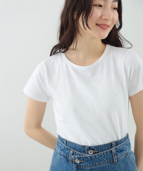 Ray BEAMS（レイビームス）の「Ray BEAMS / ライン ストーン ストレッチ Tシャツ（Tシャツ/カットソー・レディース・ホワイト/ブラック/ライトブルー・ONE SIZE）」の2枚目の写真