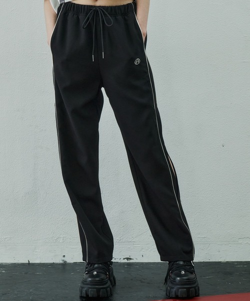 AIVER（アイバー）の「AIVER　カットアウトトラックパンツ（その他パンツ・メンズ・テラコッタ/グレー/ブラック・SMALL/MEDIUM/LARGE）」の8枚目の写真