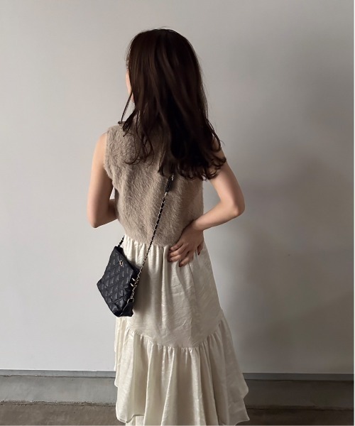 t a r o s u（タロス）の「2way shaggy knit/2ウェイシャギーニット（ニット/セーター・レディース・ベージュ/ブラック・FREE）」の8枚目の写真