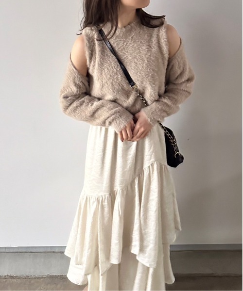 t a r o s u（タロス）の「2way shaggy knit/2ウェイシャギーニット（ニット/セーター・レディース・ベージュ/ブラック・FREE）」の4枚目の写真