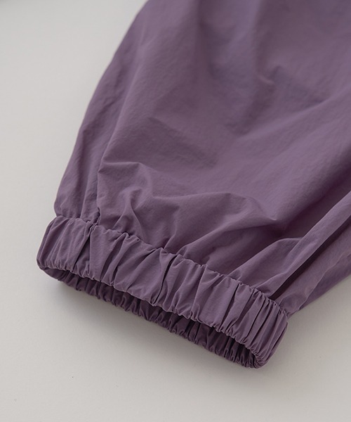 b・ROOM(ビールーム)の「イージーワイドカーゴパンツ(その他パンツ・キッズ・ベージュ/パープル/チャコール/アイボリー・140cm/150cm/100cm/120cm/130cm/110cm)」の8枚目の写真