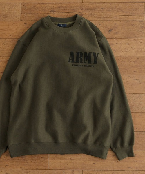 ITEMS URBANRESEARCH（アイテムズ アーバンリサーチ）の「ARMY Logo スウェットプルオーバー（スウェット・メンズ・カーキ/オートミール・MEDIUM/LARGE）」の2枚目の写真