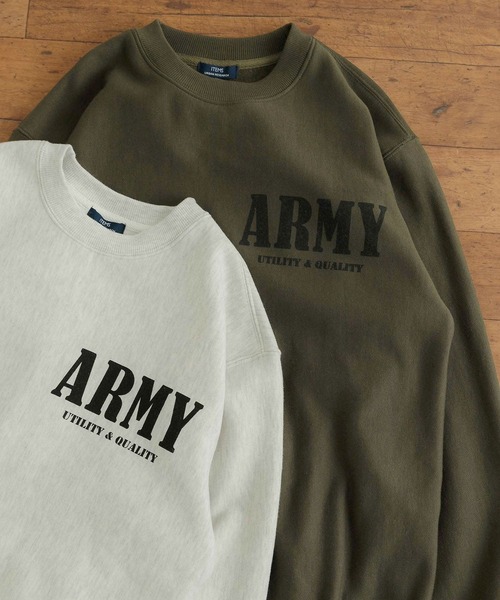 ITEMS URBANRESEARCH（アイテムズ アーバンリサーチ）の「ARMY Logo スウェットプルオーバー（スウェット・メンズ・カーキ/オートミール・MEDIUM/LARGE）」の3枚目の写真