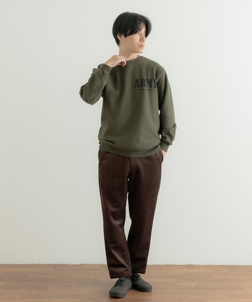 ITEMS URBANRESEARCH（アイテムズ アーバンリサーチ）の「ARMY Logo スウェットプルオーバー（スウェット・メンズ・カーキ/オートミール・MEDIUM/LARGE）」の13枚目の写真